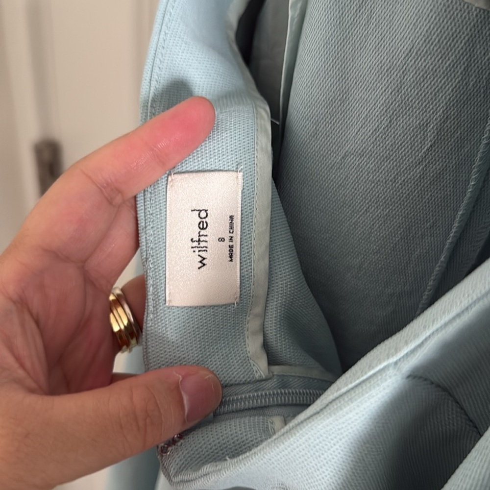 Aritzia Wilfred Ecoulement V-Neck Romper - Light Blue (8) - Picture 3 of 4